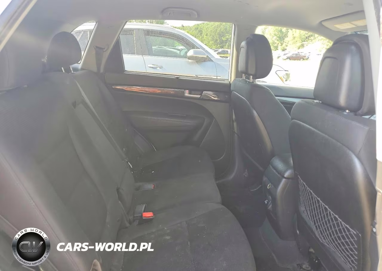 2015 Kia Sorento Lx VIN:5XYKT4A79FG585599 - 11
