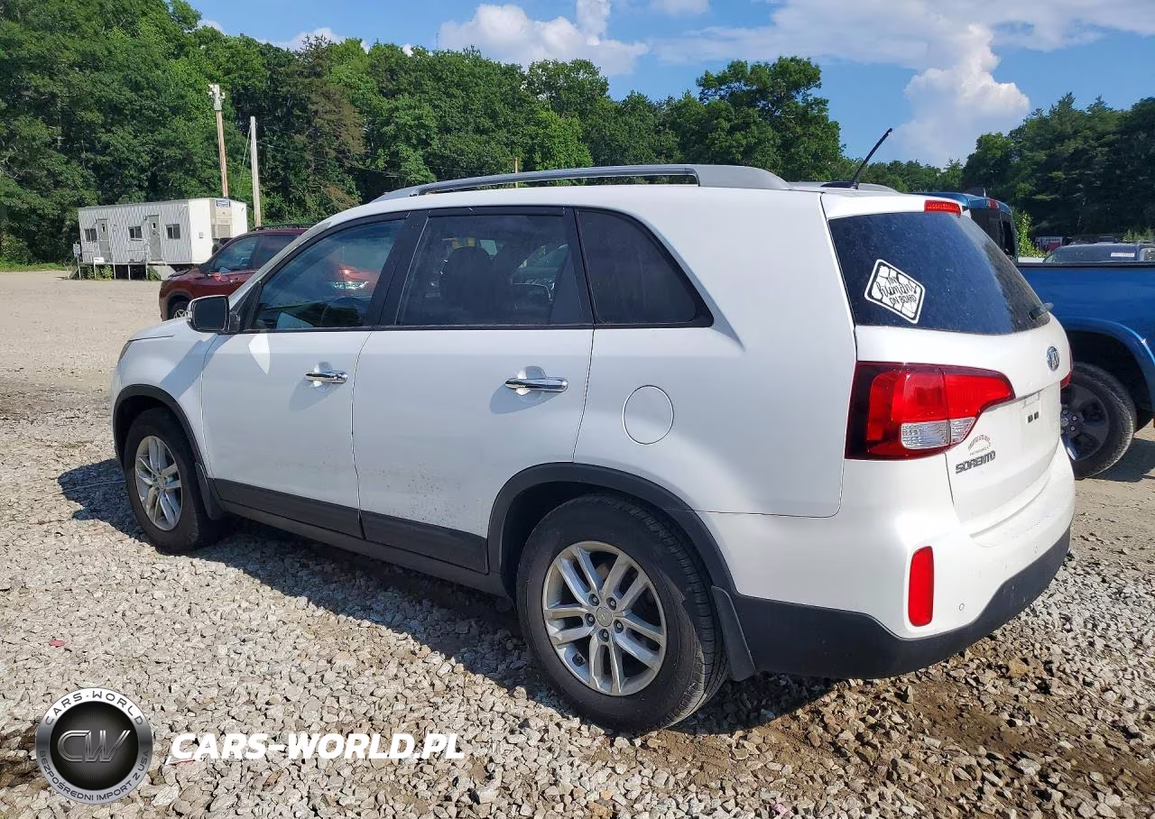 2015 Kia Sorento Lx VIN:5XYKT4A79FG585599 - 2