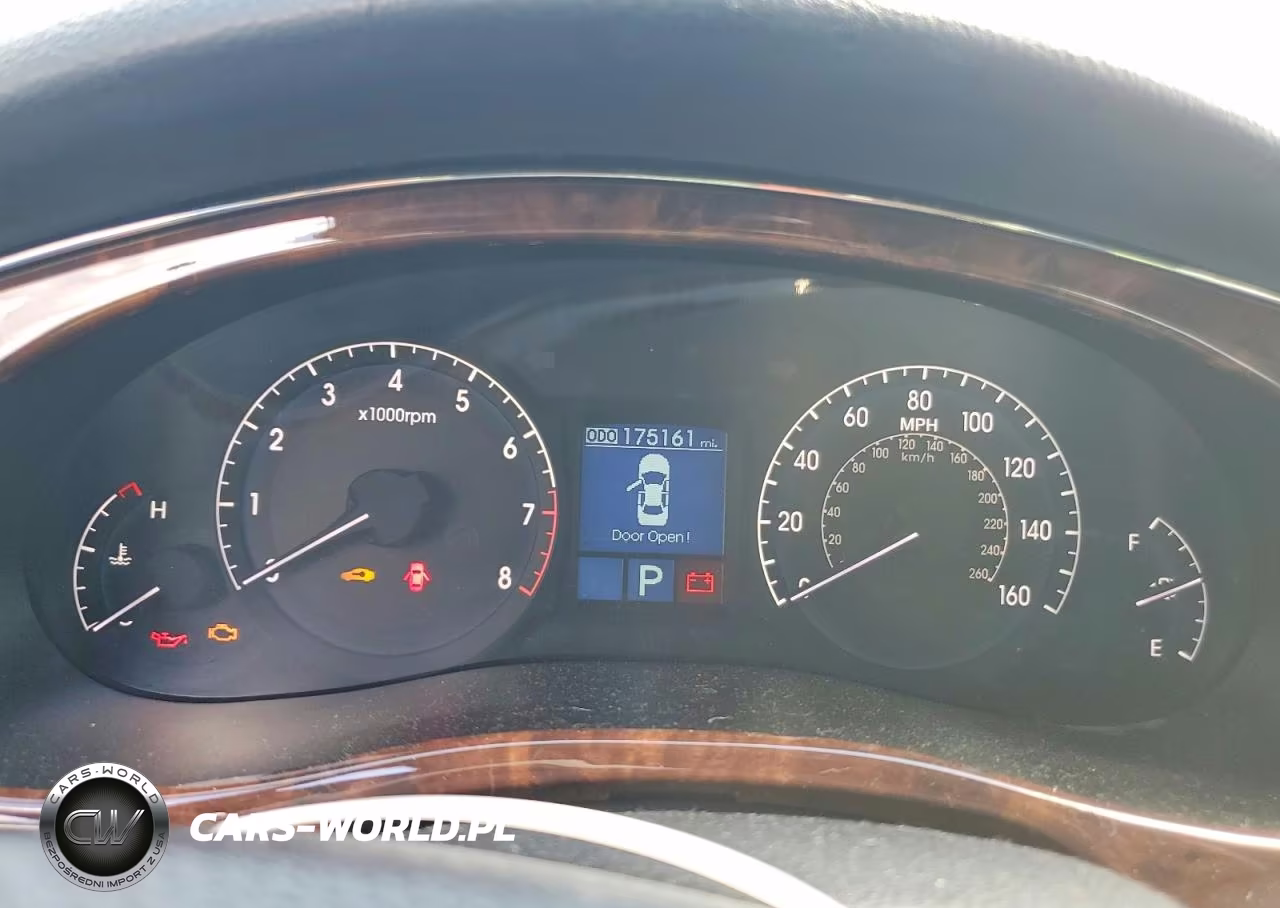 2009 Hyundai Genesis 3.8L V6 VIN:KMHGC46E99U021026 - 9