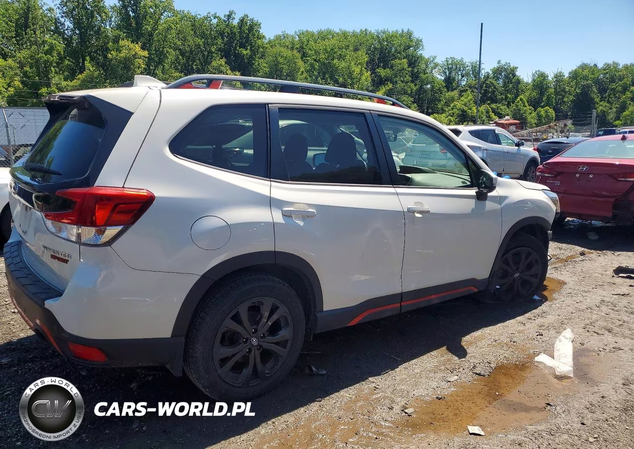 2020 Subaru Forester Sport VIN:JF2SKAMC6LH431849 - 3