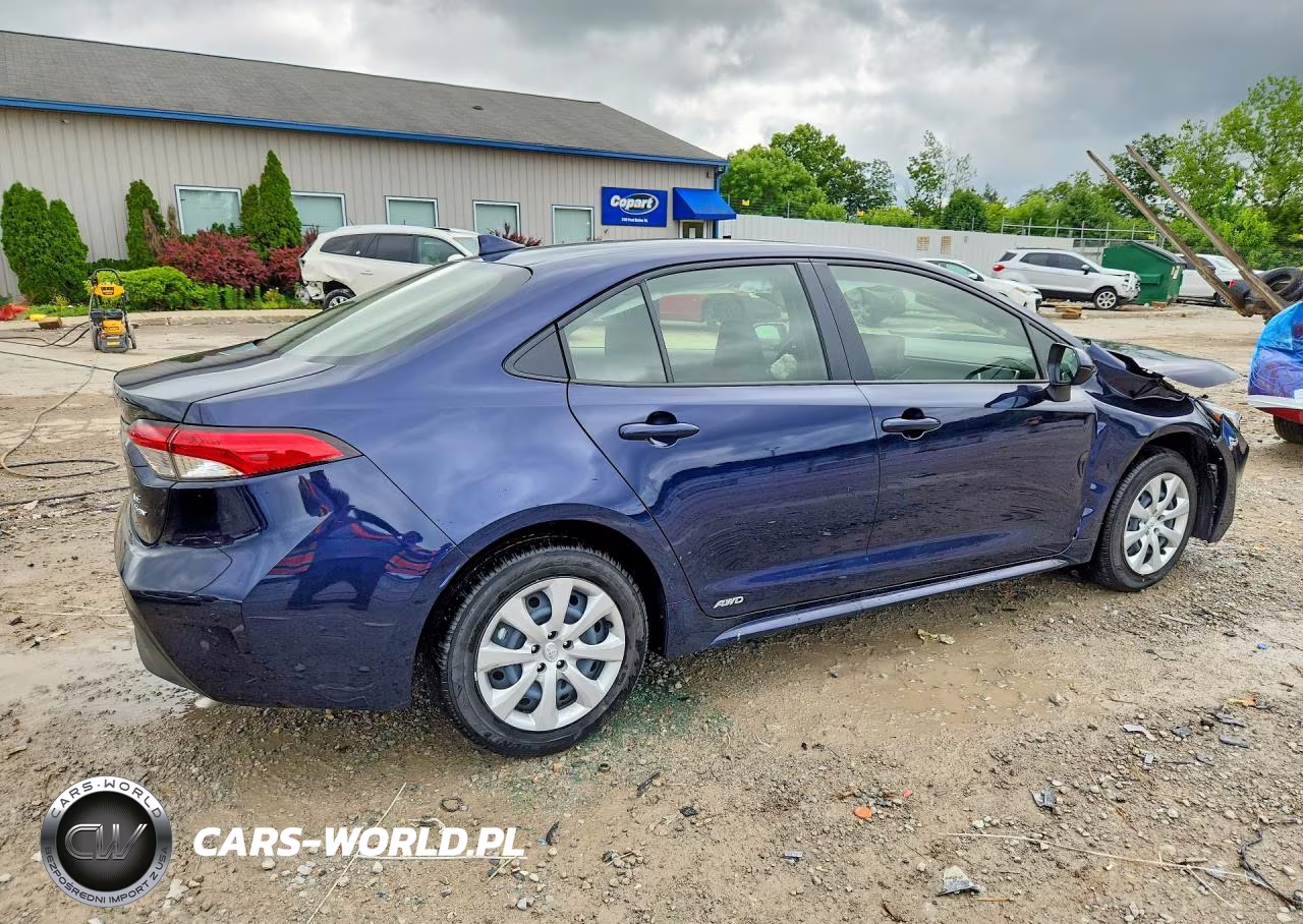 2026 Toyota Corolla Hybrid Le VIN:JTDBDMHE0T3027187 - 3