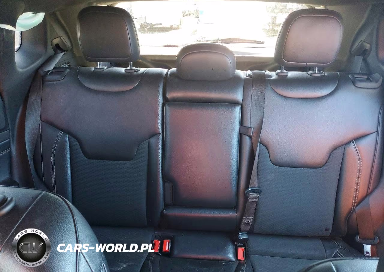 2023 Jeep Compass Latitude VIN:3C4NJDBN4PT509072 - 10