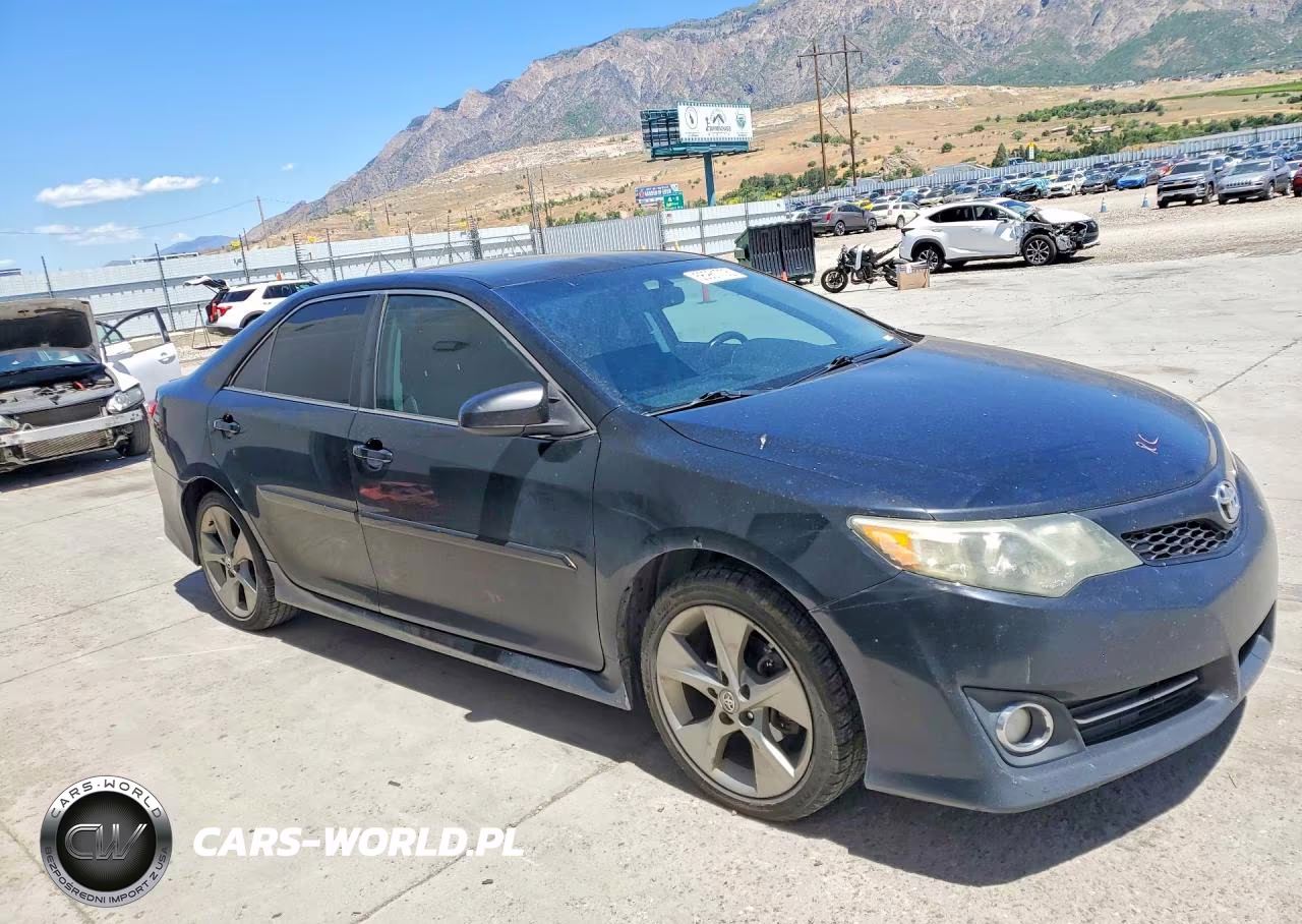 2013 Toyota Camry Se V6 VIN:4T1BK1FK0DU021202 - 4