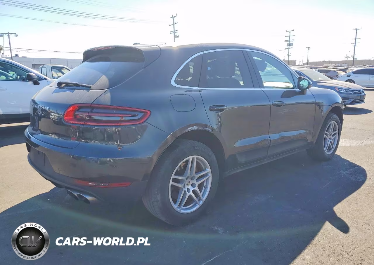 2018 Porsche Macan S VIN:WP1AB2A51JLB39203 - 3