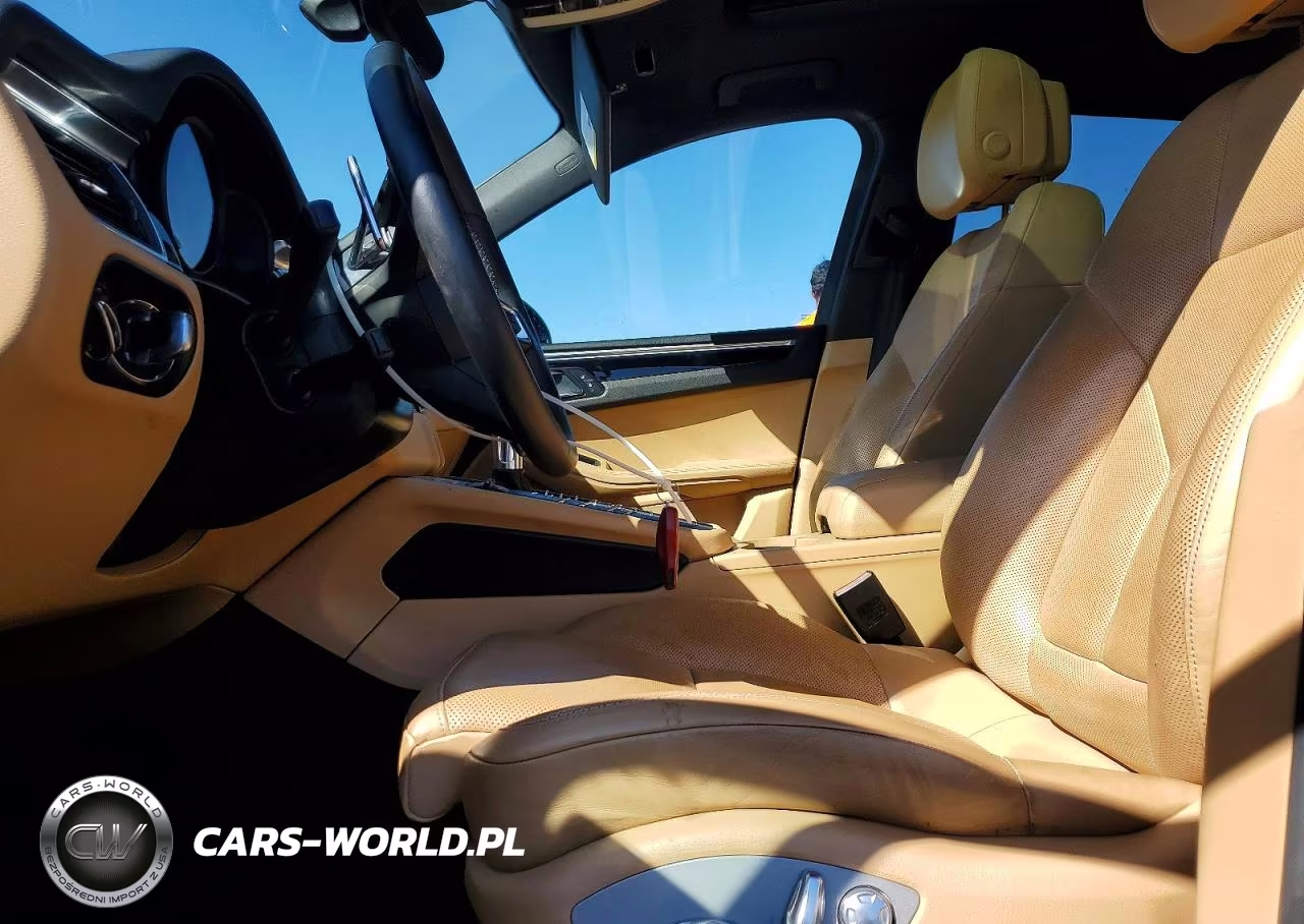 2018 Porsche Macan S VIN:WP1AB2A51JLB39203 - 7