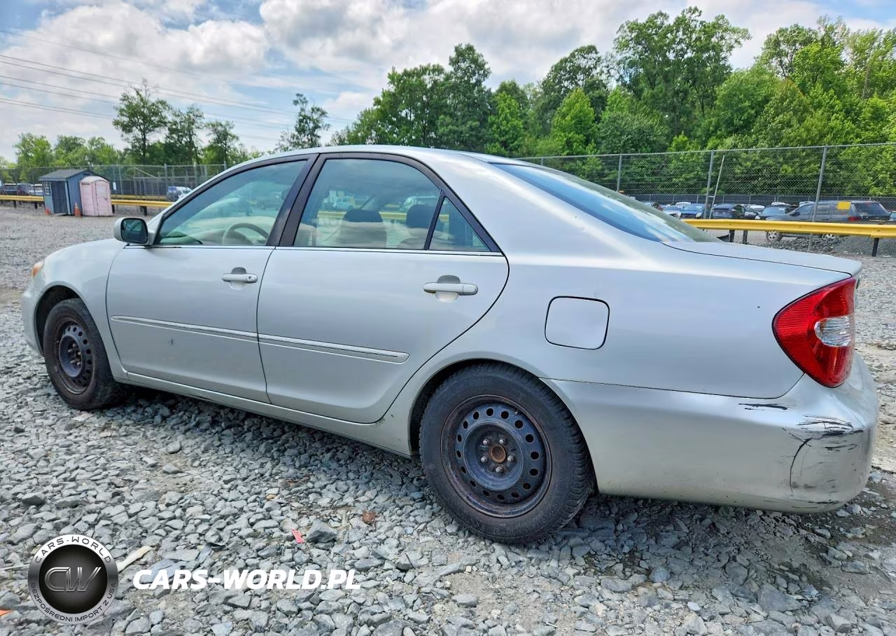 2004 Toyota Camry Le VIN:4T1BE30K64U281910 - 2
