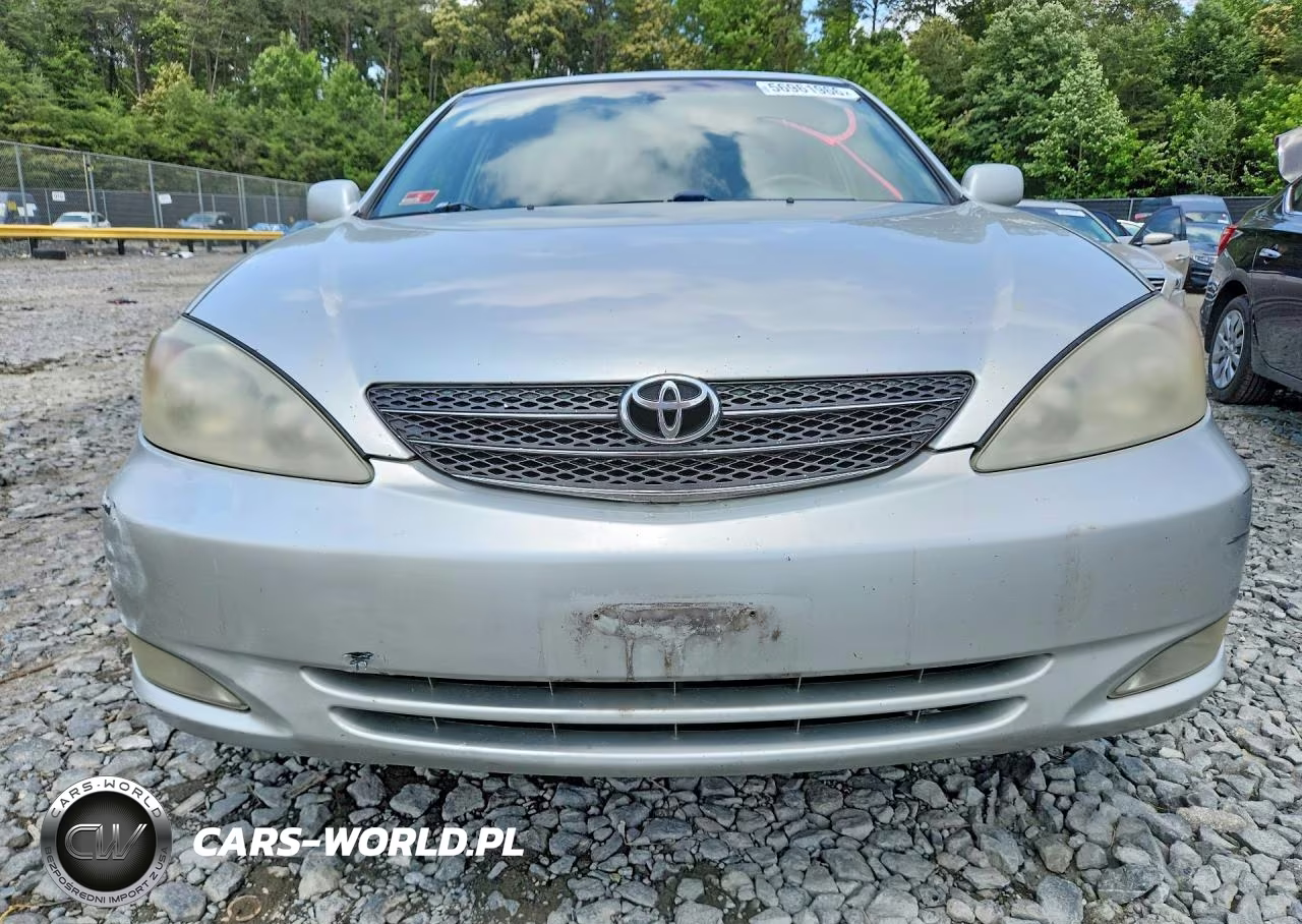 2004 Toyota Camry Le VIN:4T1BE30K64U281910 - 5