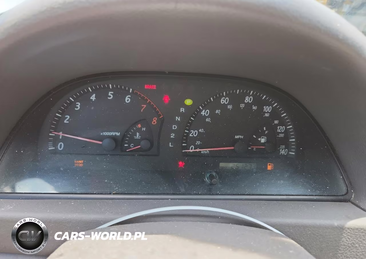 2004 Toyota Camry Le VIN:4T1BE30K64U281910 - 9