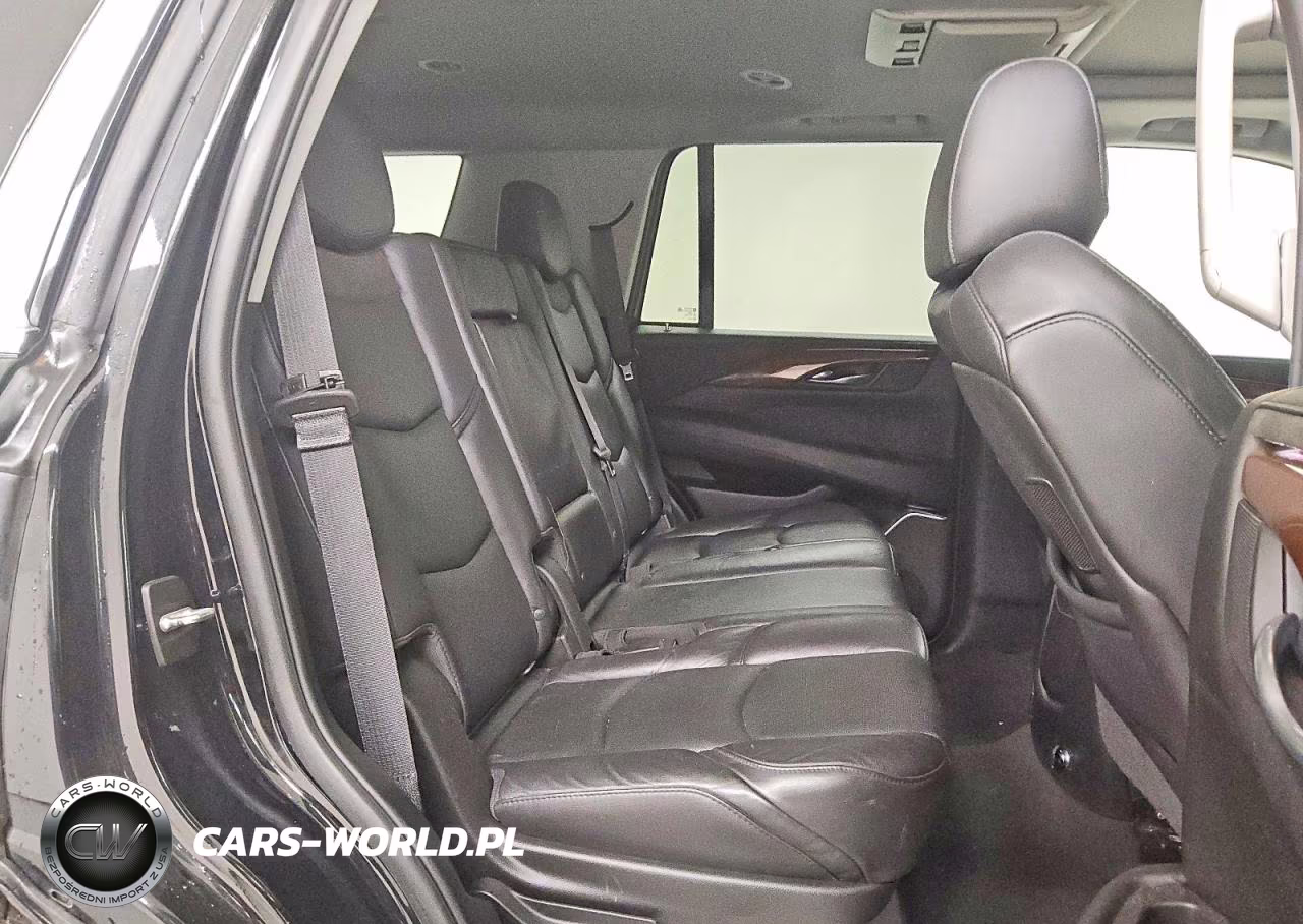 2018 Cadillac Escalade Luxury VIN:1GYS3BKJXJR141098 - 11
