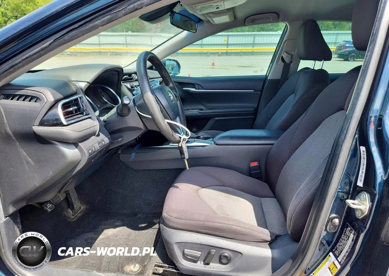 2018 Toyota Camry Le VIN:4T1B11HK5JU595905 - 7