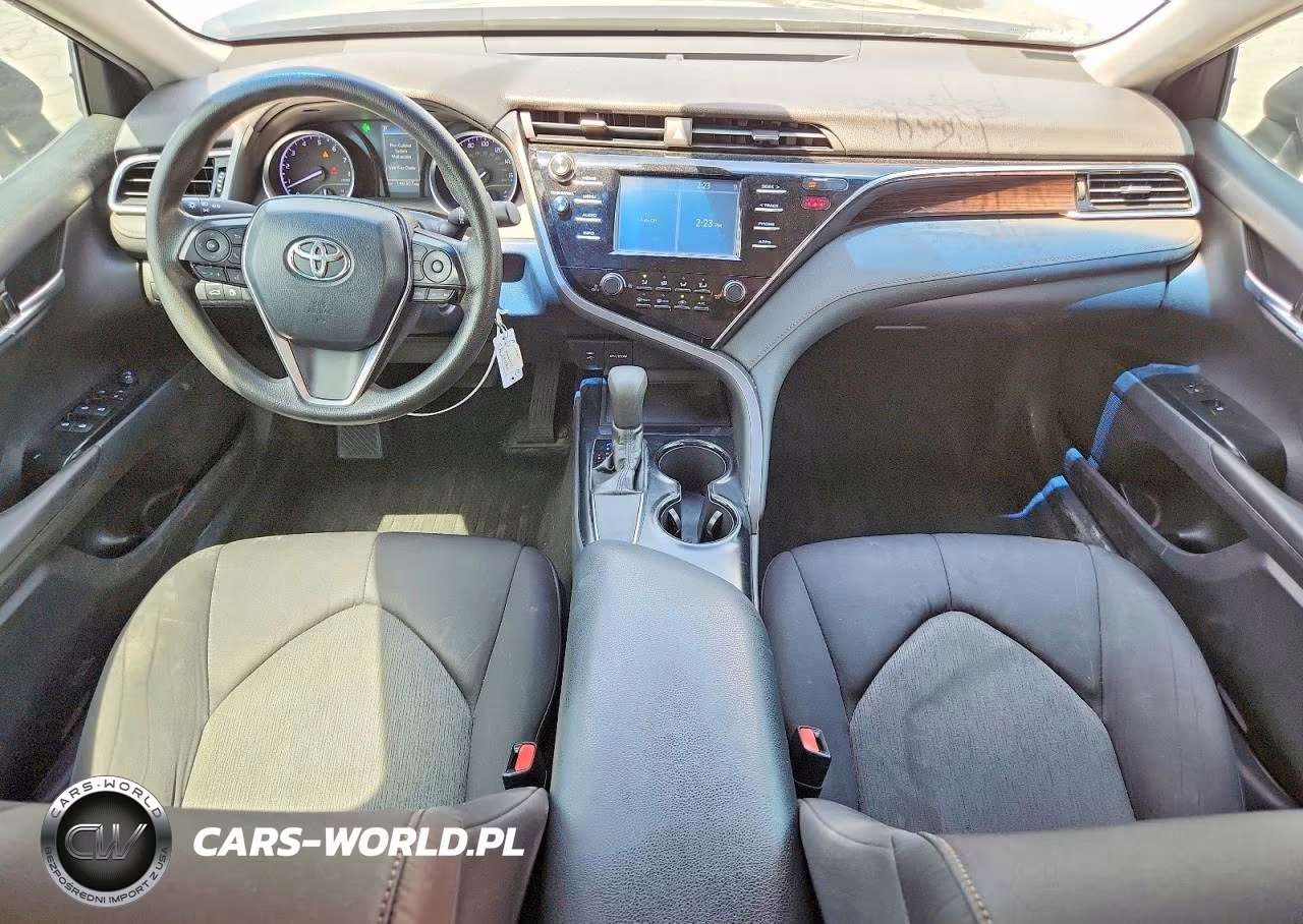2018 Toyota Camry Le VIN:4T1B11HK5JU595905 - 8
