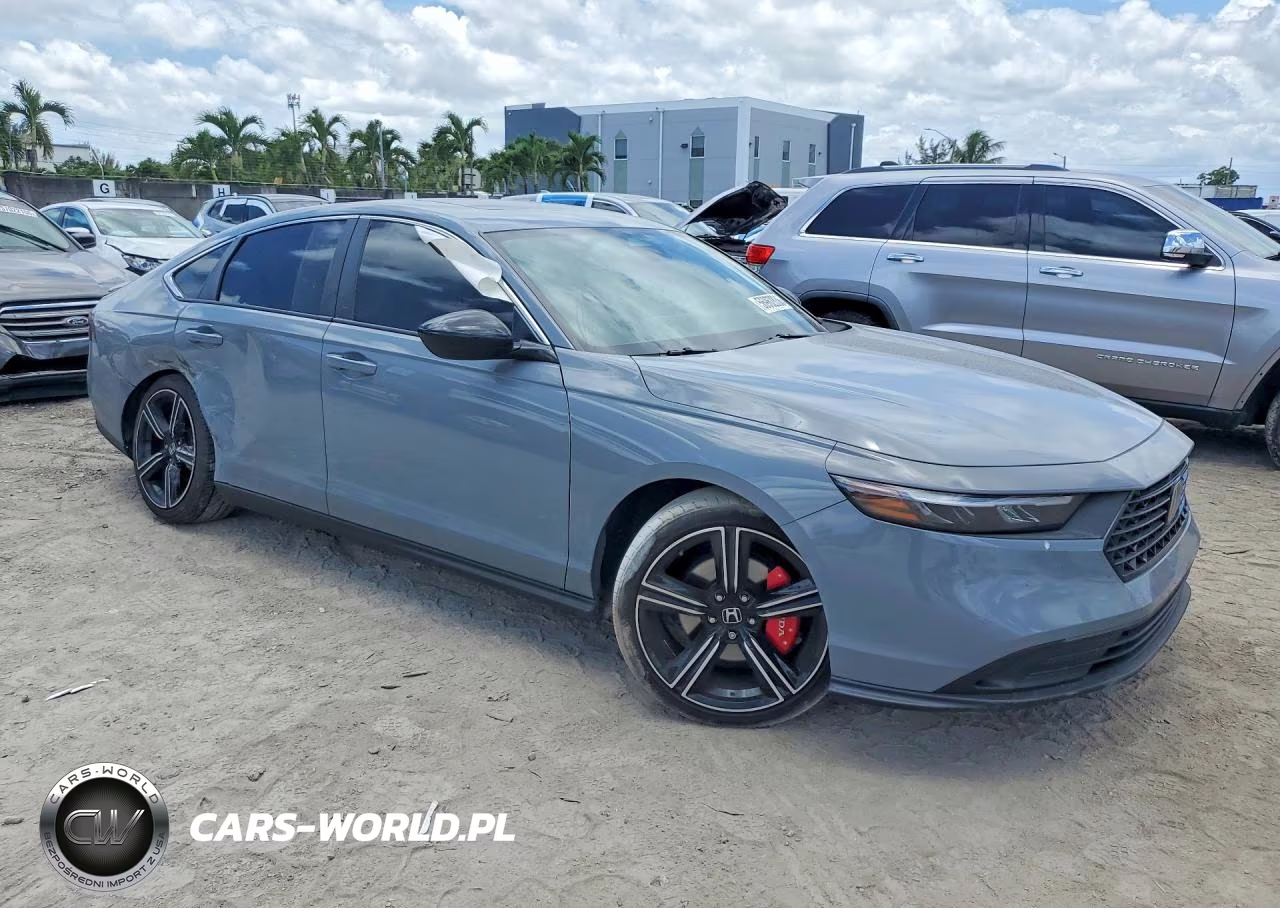 2023 Honda Accord Hybrid Sport VIN:1HGCY2F52PA035620 - 4