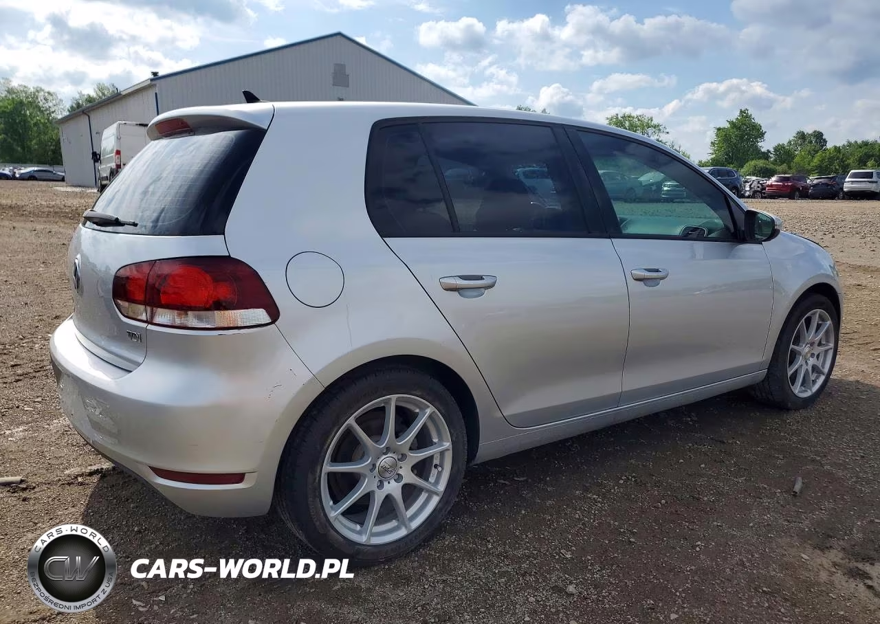 2013 Volkswagen Golf VIN:WVWNM7AJ7DW093628 - 3