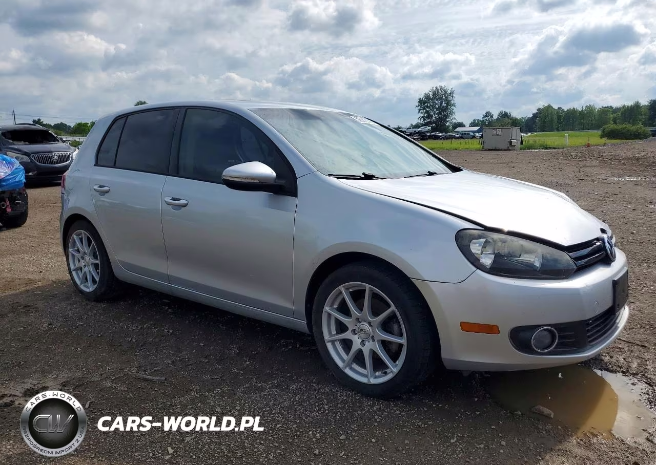 2013 Volkswagen Golf VIN:WVWNM7AJ7DW093628 - 4