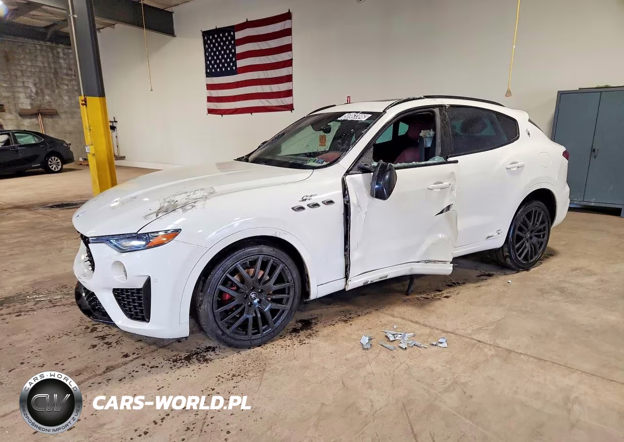 2022 Maserati Levante Base-Gt