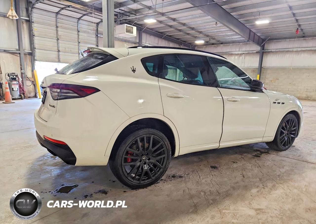 2022 Maserati Levante Base-Gt VIN:ZN661XUAXNX384711 - 3