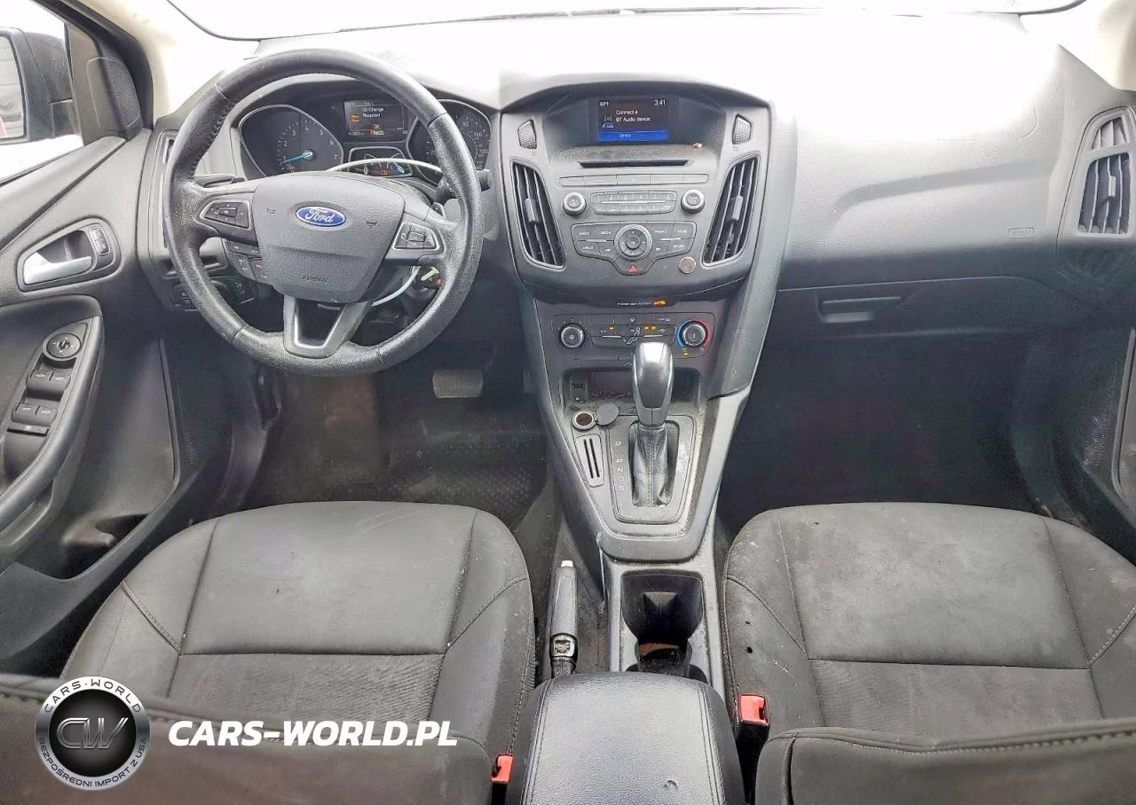 2016 Ford Focus Se VIN:1FADP3F28GL393560 - 8