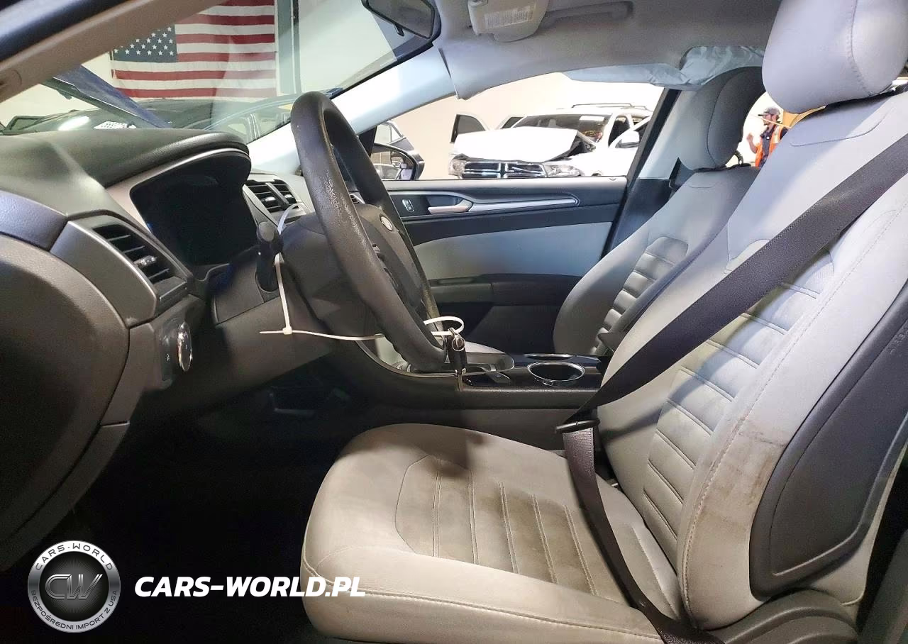 2013 Ford Fusion S VIN:3FA6P0G73DR336102 - 7