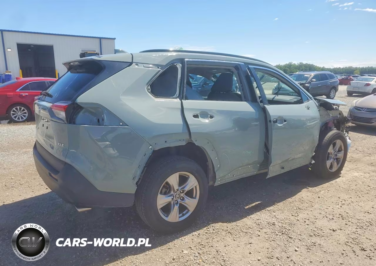 2023 Toyota Rav4 Xle VIN:2T3W1RFV0PW271886 - 3