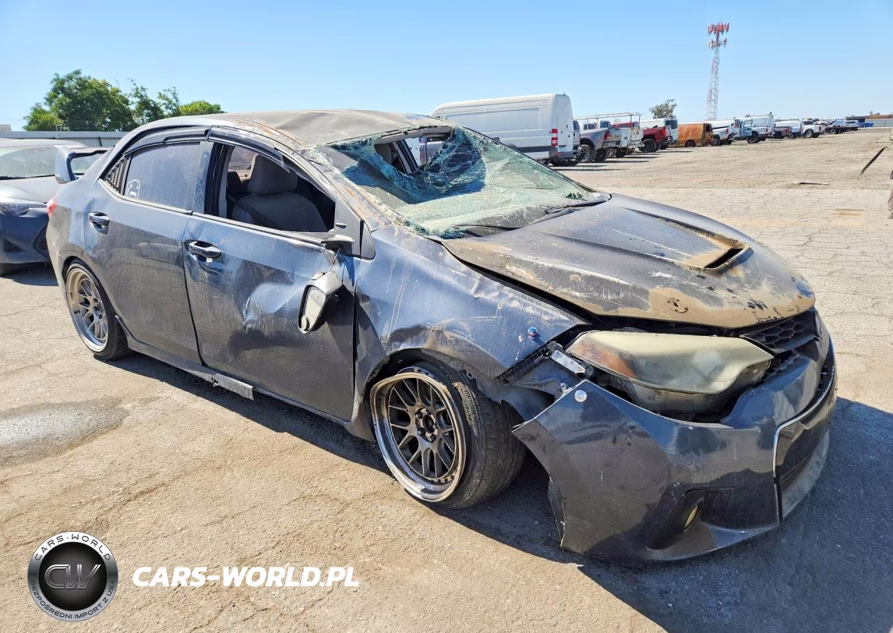 2016 Toyota Corolla Le VIN:5YFBURHE2GP520699 - 4