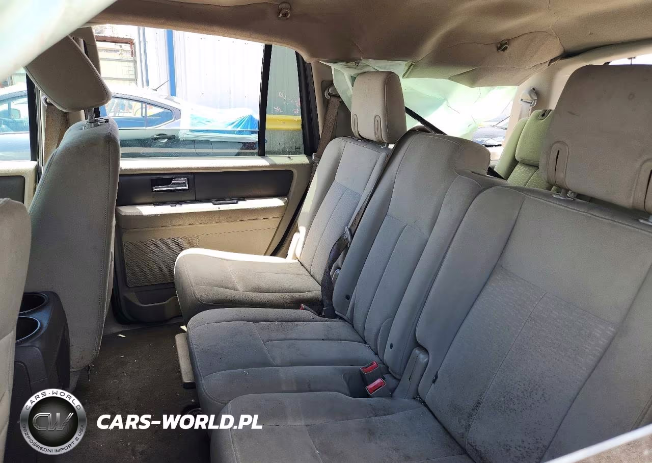 2010 Ford Expedition Xlt VIN:1FMJU1F5XAEA88184 - 10