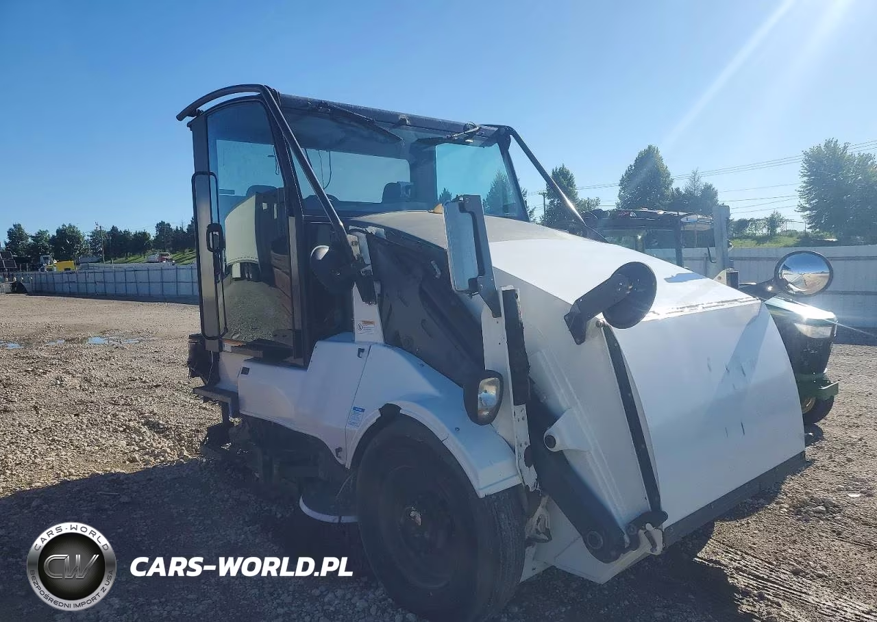 2011 Elgin Pelican P - Sweeper Truck