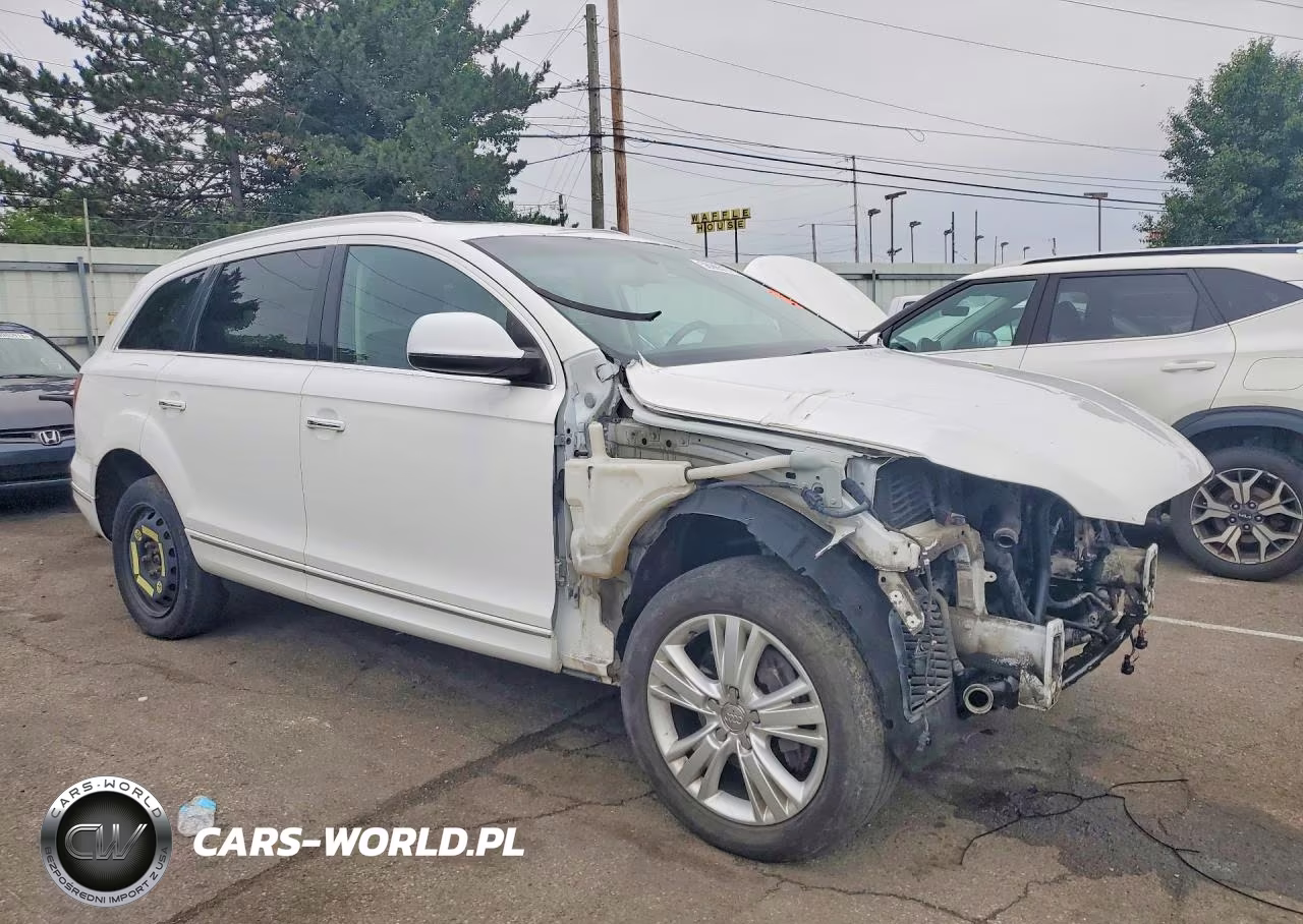 2011 Audi Q7 Premium Plus VIN:WA1LMAFE0BD007840 - 4