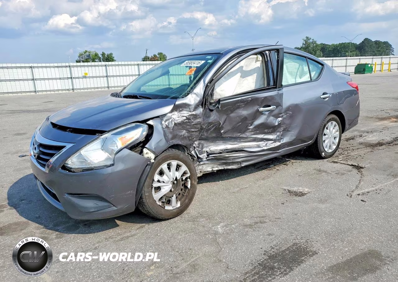 2019 Nissan Versa Sv