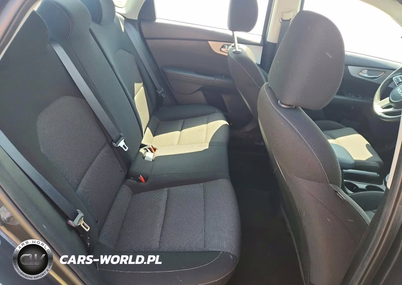 2023 Kia Forte Lxs VIN:3KPF24AD4PE601328 - 10