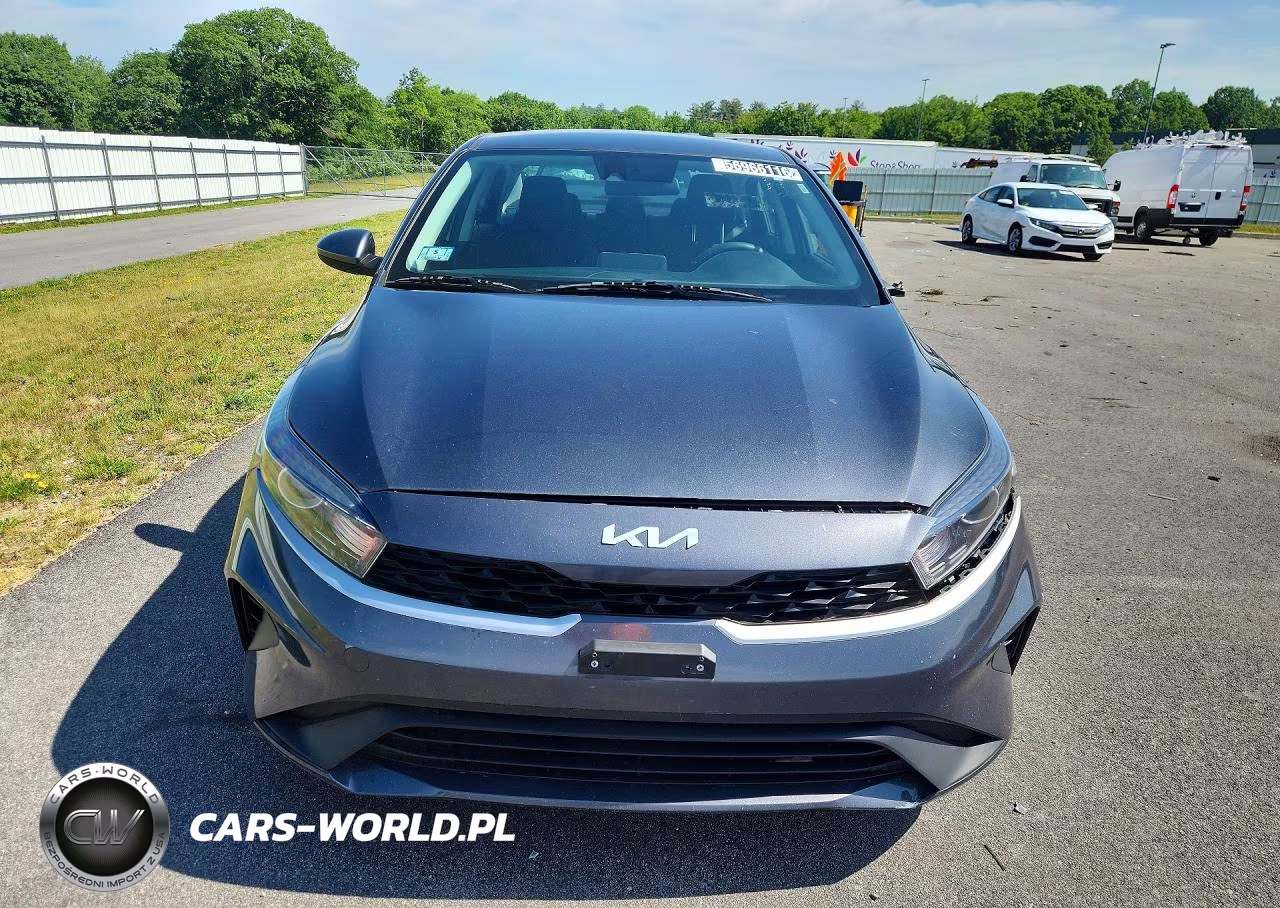 2023 Kia Forte Lxs VIN:3KPF24AD4PE601328 - 5