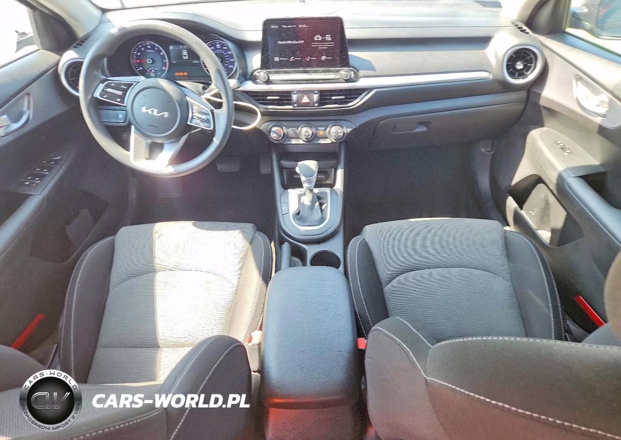 2023 Kia Forte Lxs VIN:3KPF24AD4PE601328 - 8
