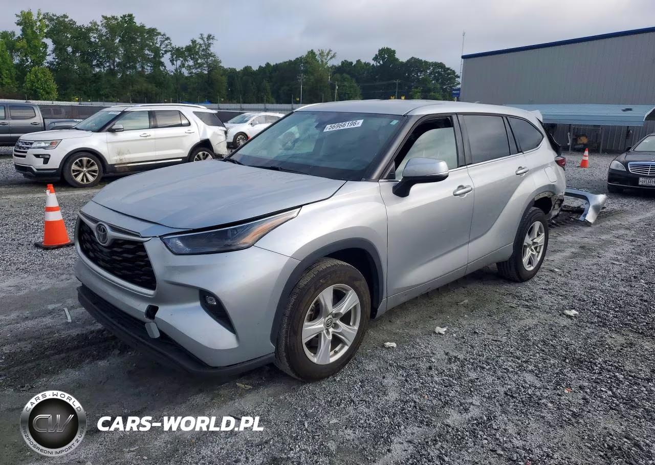 2022 Toyota Highlander Le – zdjęcie 1 z 13