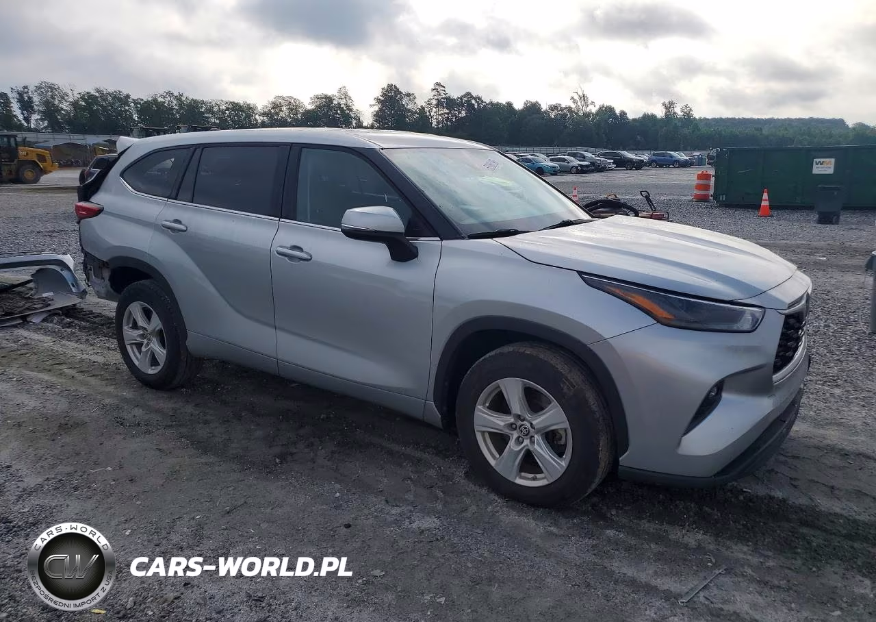2022 Toyota Highlander Le VIN:5TDZZRAH5NS542592 - 4