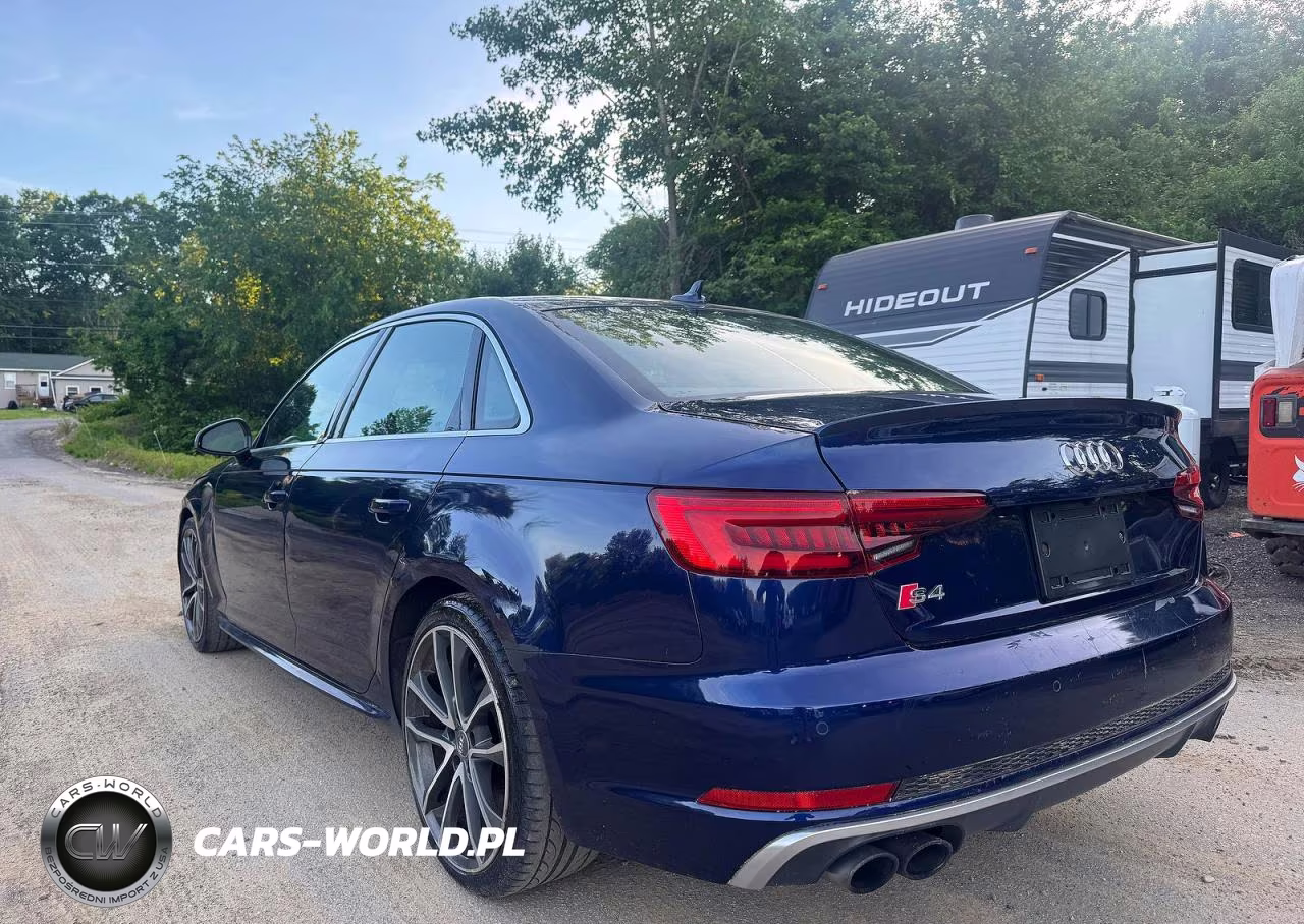 2018 Audi S4 Premium Plus VIN:WAUB4AF40JA003891 - 3