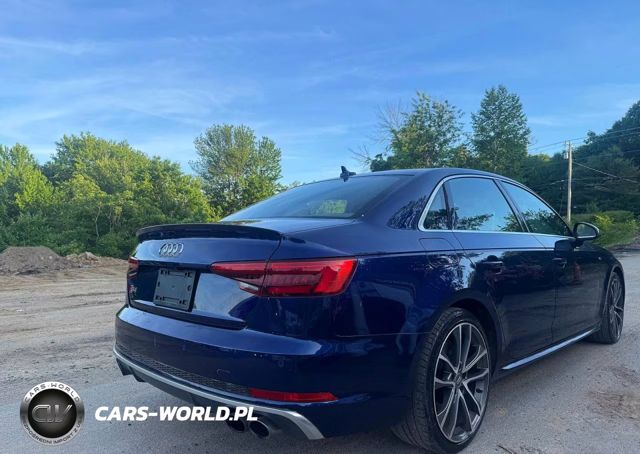 2018 Audi S4 Premium Plus VIN:WAUB4AF40JA003891 - 4