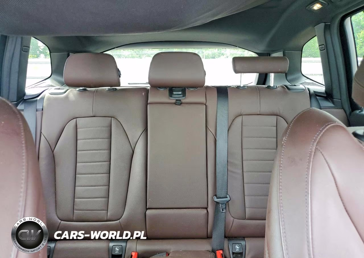 2019 BMW X3 xDrive30I VIN:5UXTR9C52KLP95406 - 10