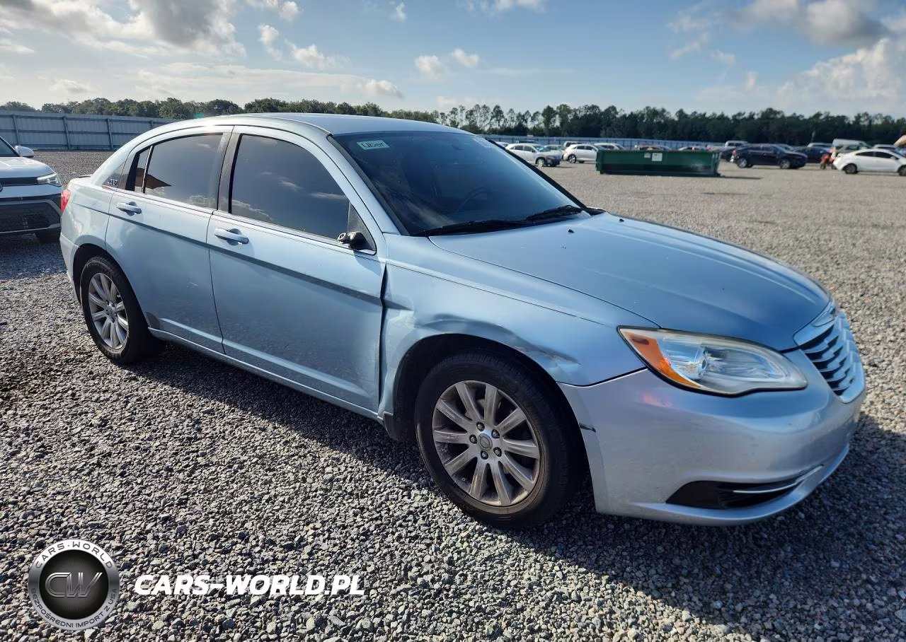 2012 Chrysler 200 Touring VIN:1C3CCBBB7CN144378 - 4