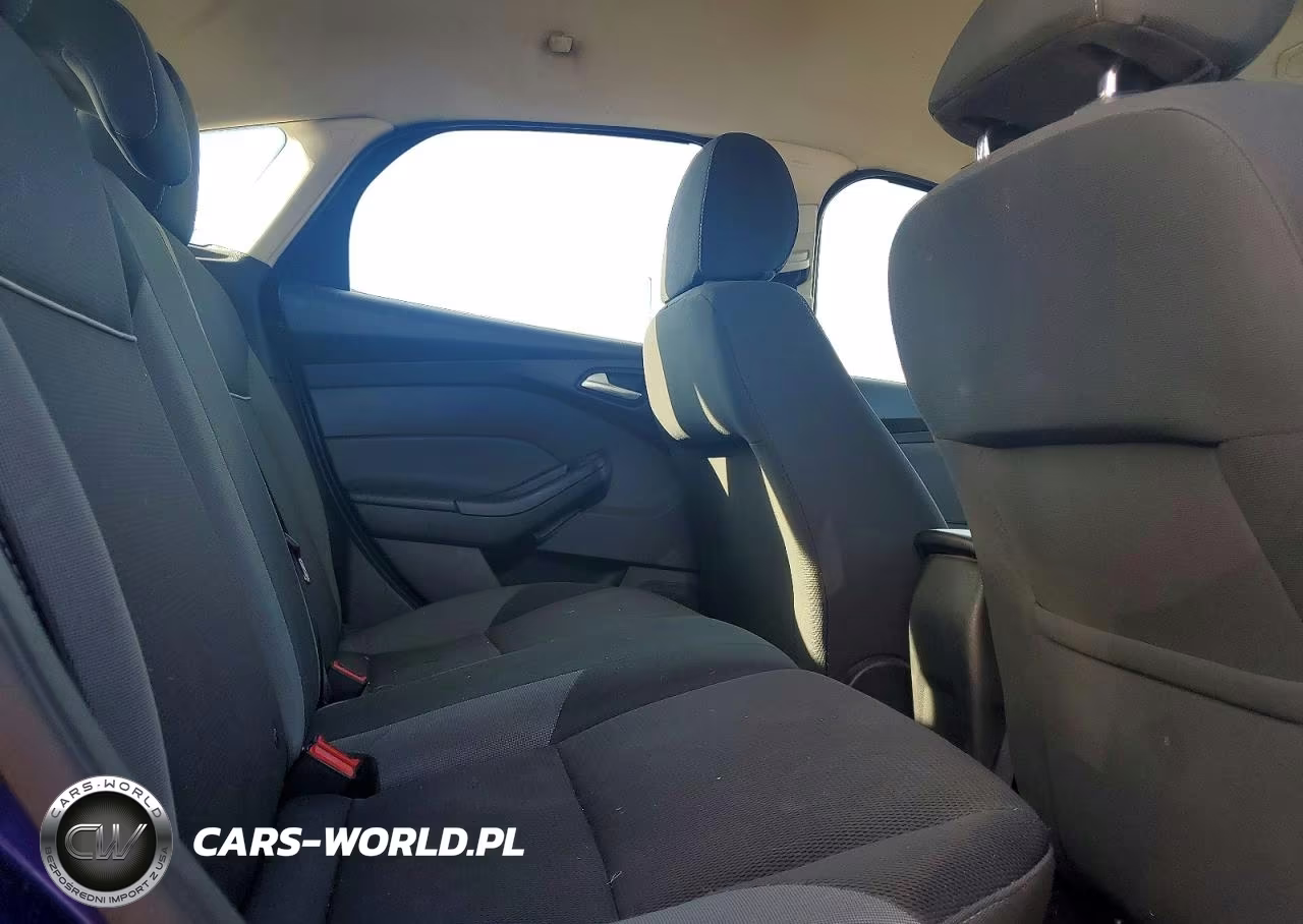 2012 Ford Focus Se VIN:1FAHP3K22CL464298 - 10