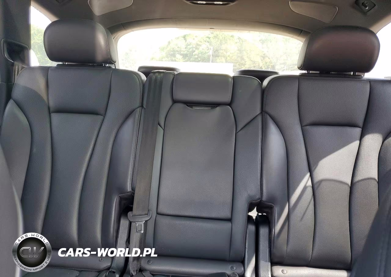 2017 Audi Q7 Prestige VIN:WA1VAAF72HD007494 - 10