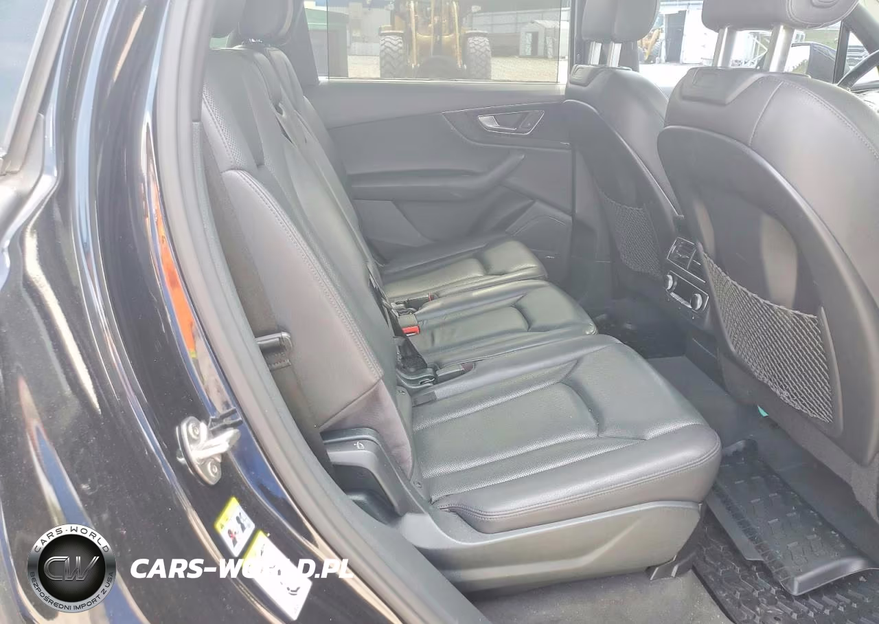 2017 Audi Q7 Prestige VIN:WA1VAAF72HD007494 - 11