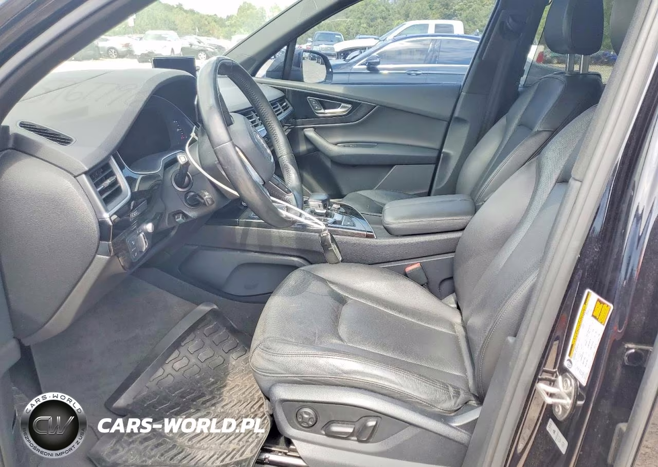 2017 Audi Q7 Prestige VIN:WA1VAAF72HD007494 - 13