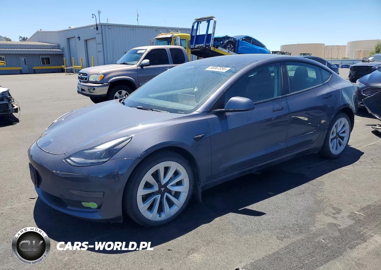 2023 Tesla Model 3 – zdjęcie 1 z 13