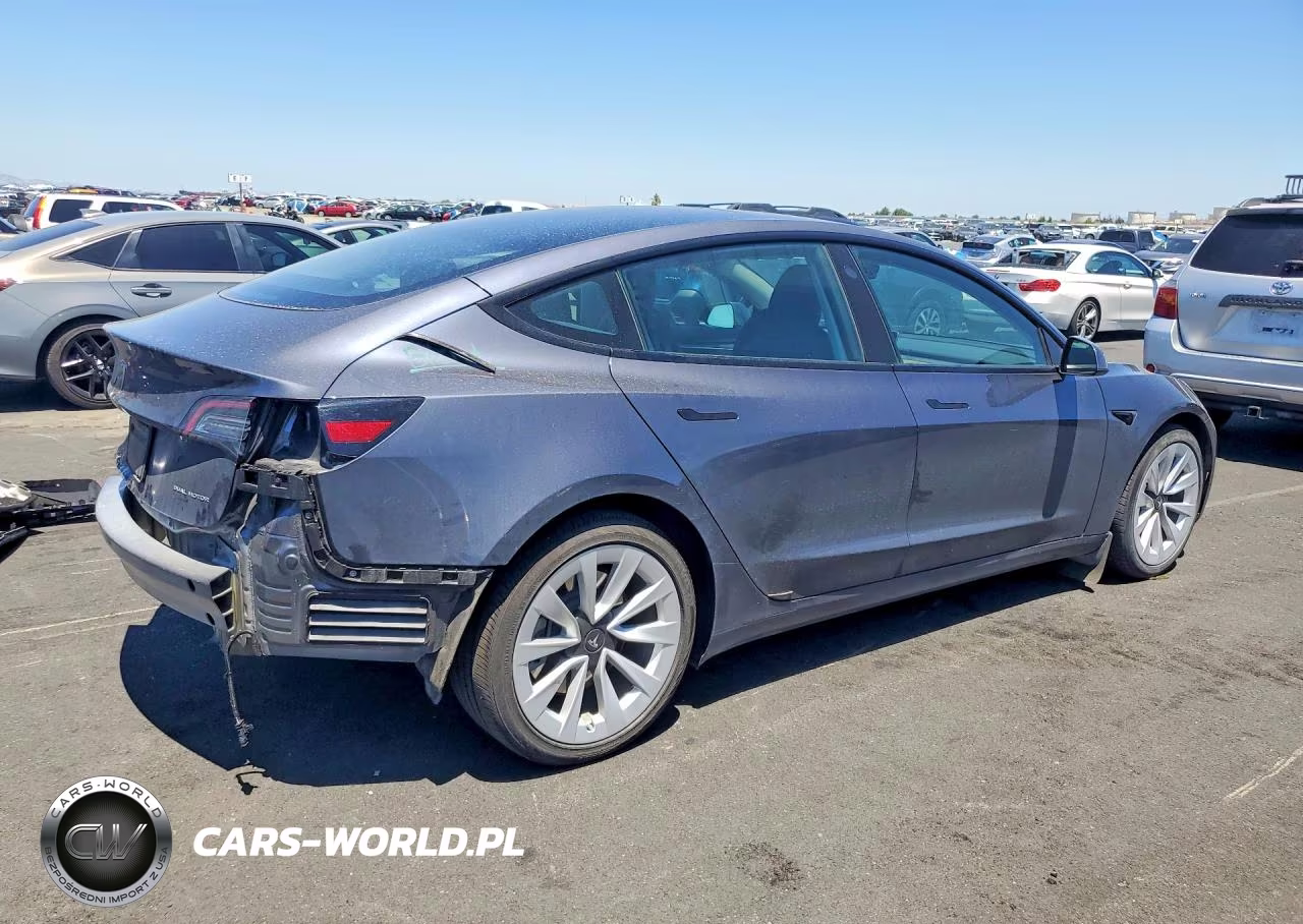 2023 Tesla Model 3 VIN:5YJ3E1EB7PF386359 - 3