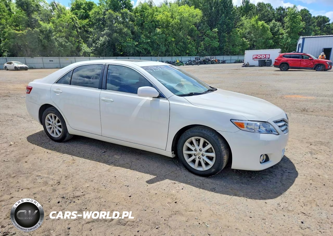 2010 Toyota Camry Xle VIN:4T4BF3EK0AR048676 - 4