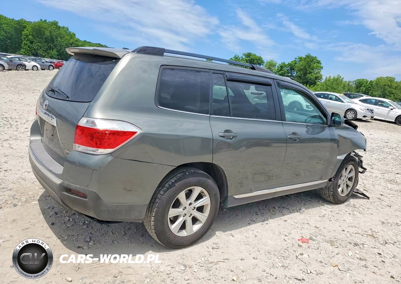 2012 Toyota Highlander Base VIN:5TDBK3EH1CS143463 - 3