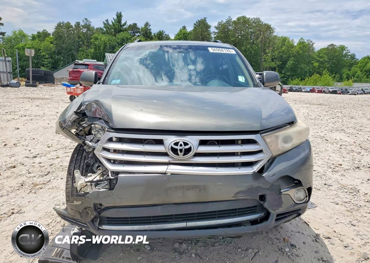 2012 Toyota Highlander Base VIN:5TDBK3EH1CS143463 - 5