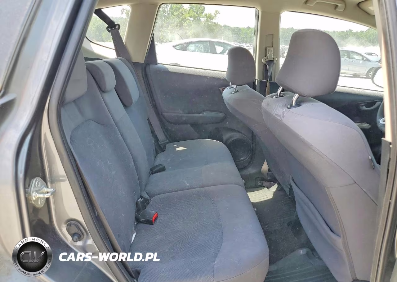 2012 Honda Fit VIN:JHMGE8H37CS000369 - 10