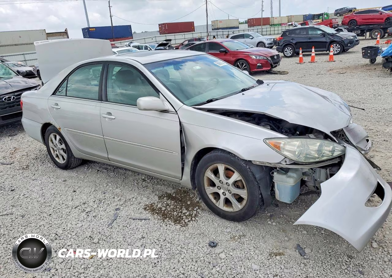 2005 Toyota Camry VIN:4T1BE30K95U428528 - 4