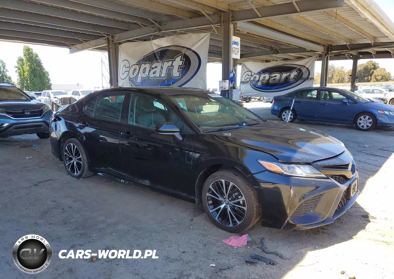 2020 Toyota Camry Se VIN:4T1G11AK7LU879233 - 4