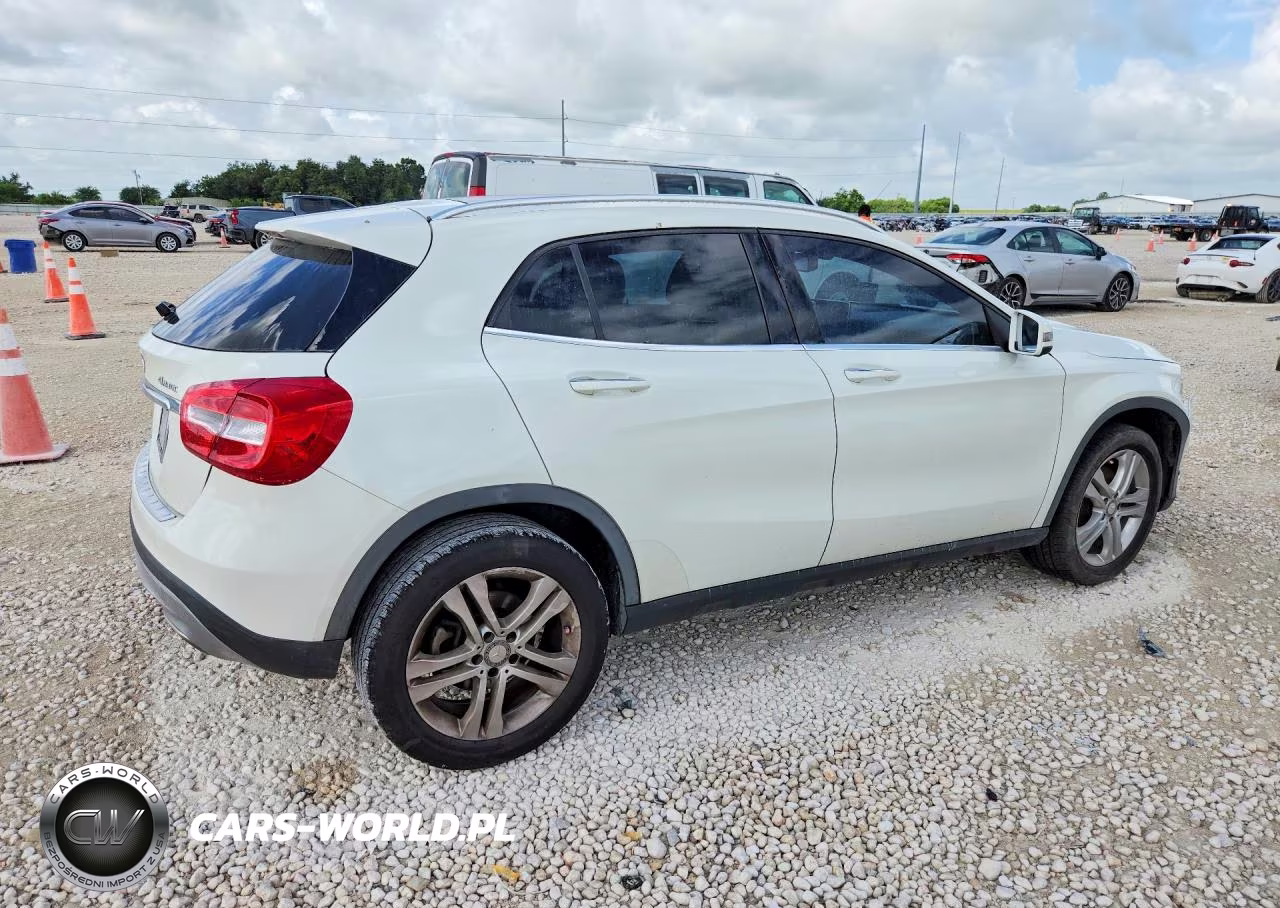 2017 Mercedes-Benz Gla 250 4Matic VIN:WDCTG4GB3HJ346079 - 3